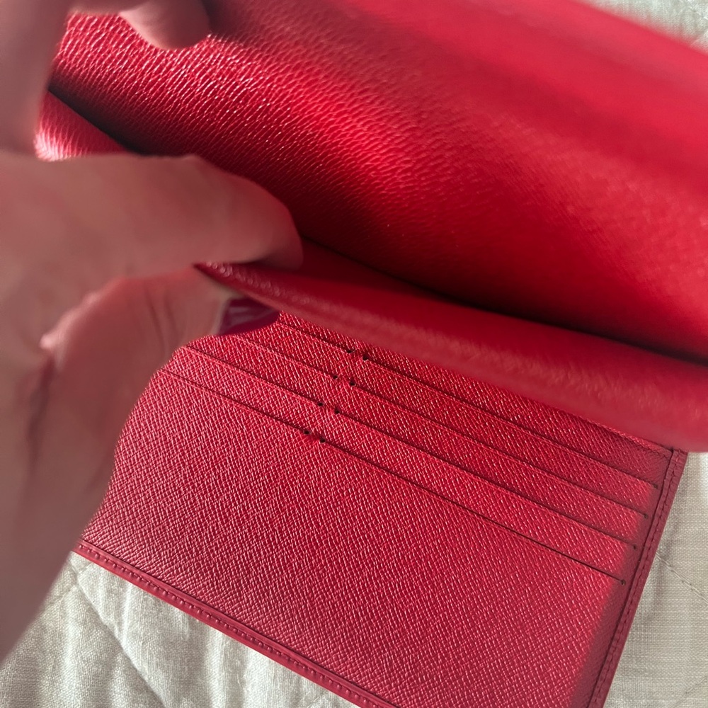 Louis Vuitton epi red wallet - Picture 8 of 11